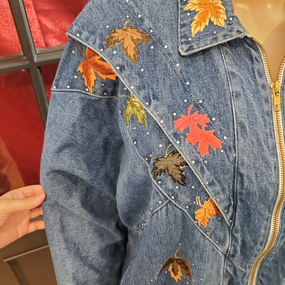 Vintage 80s Fall Jean Jacket w Leaf Embroidery & Rhinestones - Picture 7 of 13